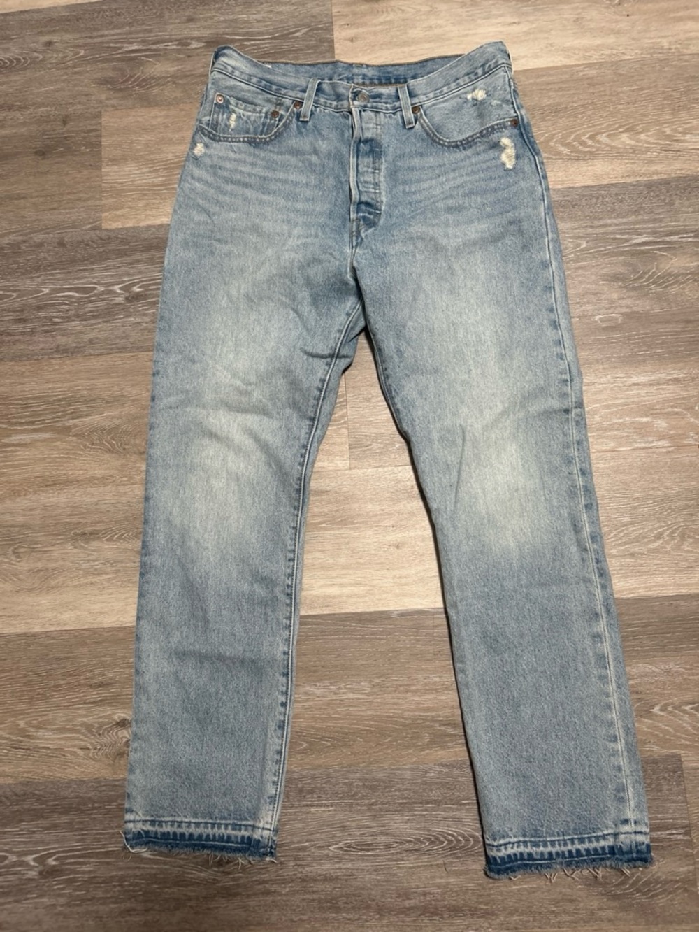 Levi's Women's Light Blue Straight-Leg Jeans